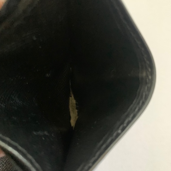 Vintage Louis Vuitton Epi Leather Porte Coin Purse - Picture 9 of 10